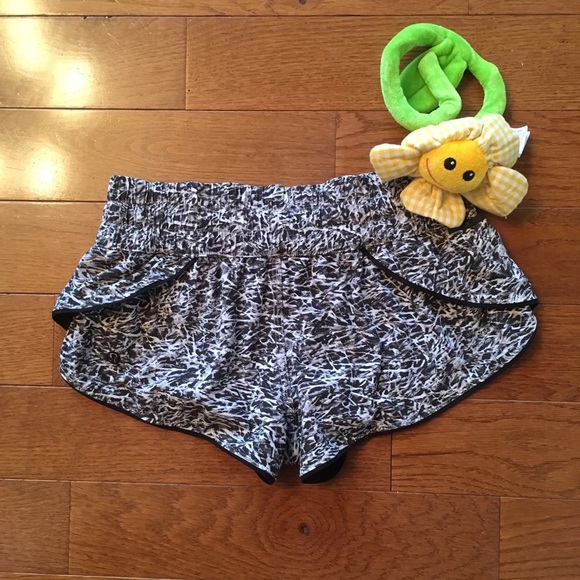 💦Lululemon Reversible Surf Short ll-Mini R… - Picture 3 of 8